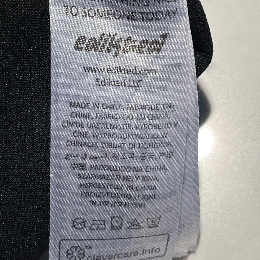 Women’s edikted black faux leather flare jeans. Size small. - Picture 10 of 10